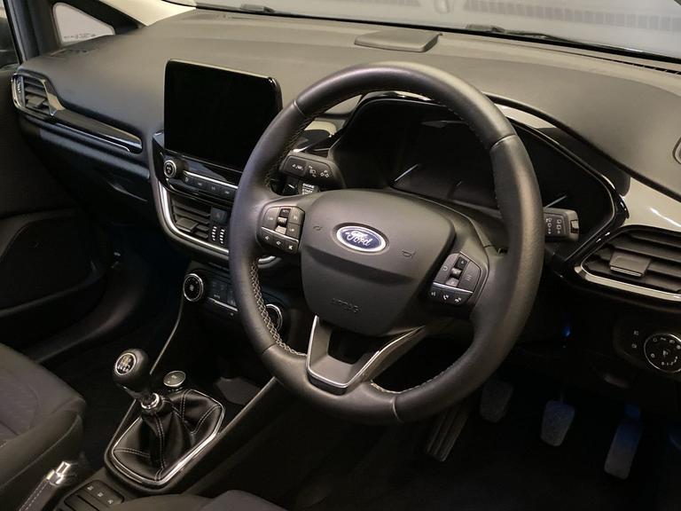 FORD FIESTA Photo spincars-cff8f19d52c3b3ebbbf9a73103005cf2a622643b.jpg