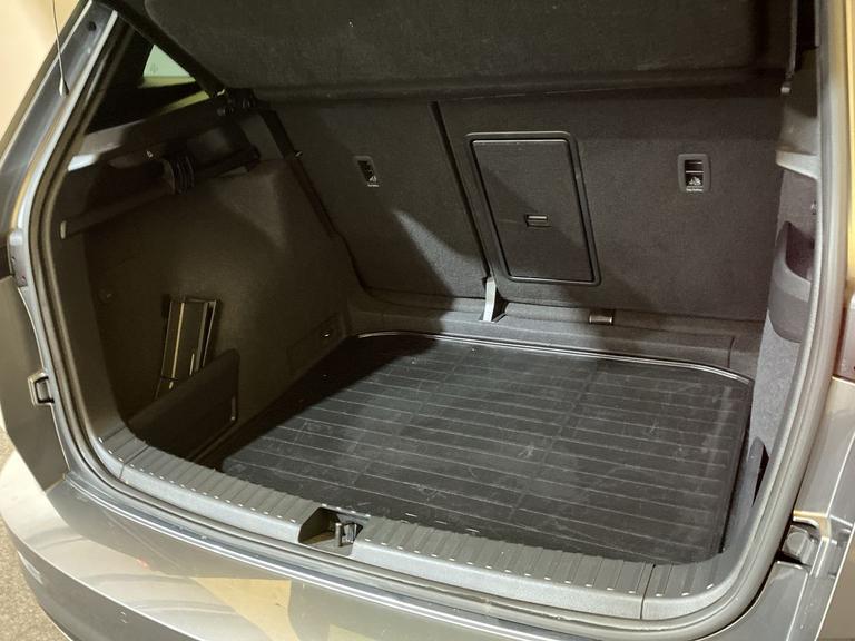 Skoda KAROQ Photo spincars-da508f414d5775e735f1d143a7a44cd7938b2819.jpg