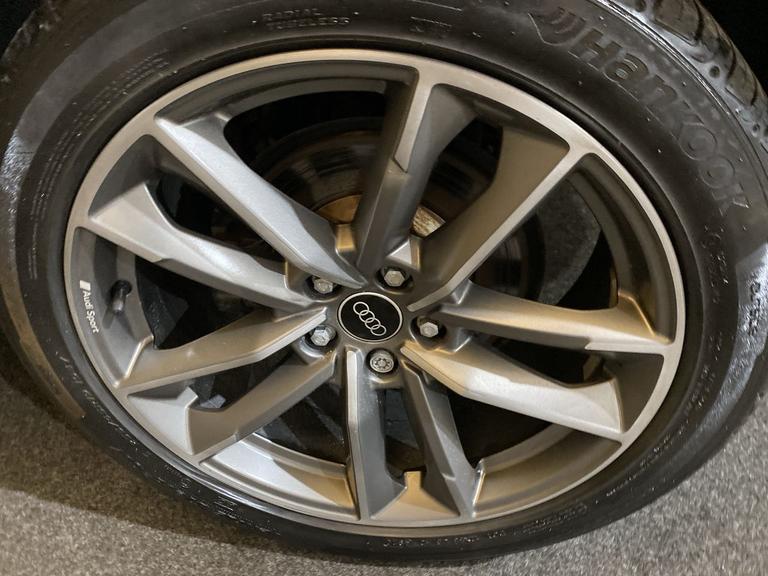 Audi Q3 Photo spincars-db0cdeca443736002ab0ba247542acb62181ee5e.jpg
