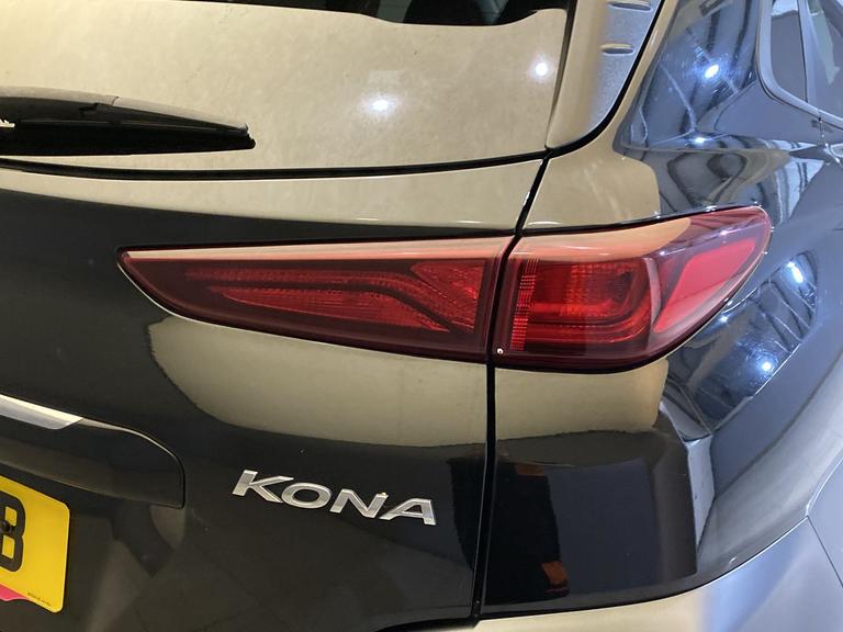 Hyundai Kona Photo spincars-e73a66875bd4ffcb9b0e0256789d3517f8fbc701.jpg