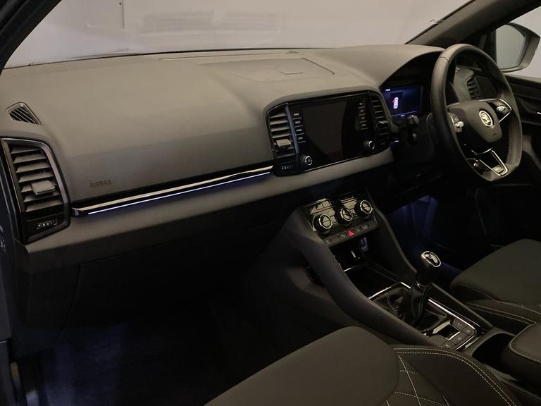 Skoda KAROQ Photo spincars-eaec14825699221e2766f5c805e1bd3d54db47af.jpg