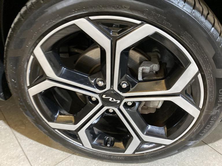 Kia Niro Photo spincars-ebf9cb3f01b7ecd459b5ed83789d1368cae3cfc1.jpg