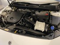 Mercedes-Benz CLA Photo 17