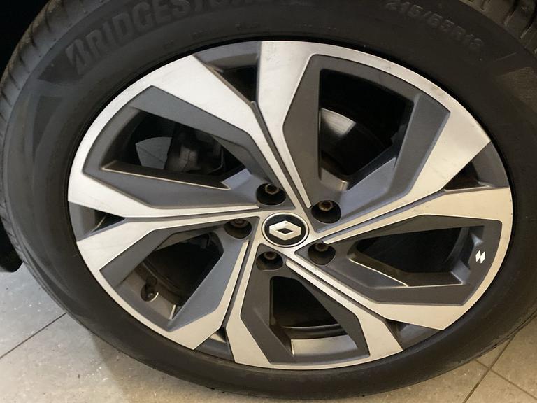 RENAULT Captur Photo spincars-f0ae9d5c7401e9d6813f90f56874abc5486081db.jpg