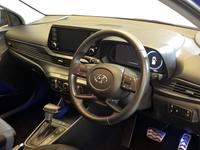 HYUNDAI BAYON Photo 1