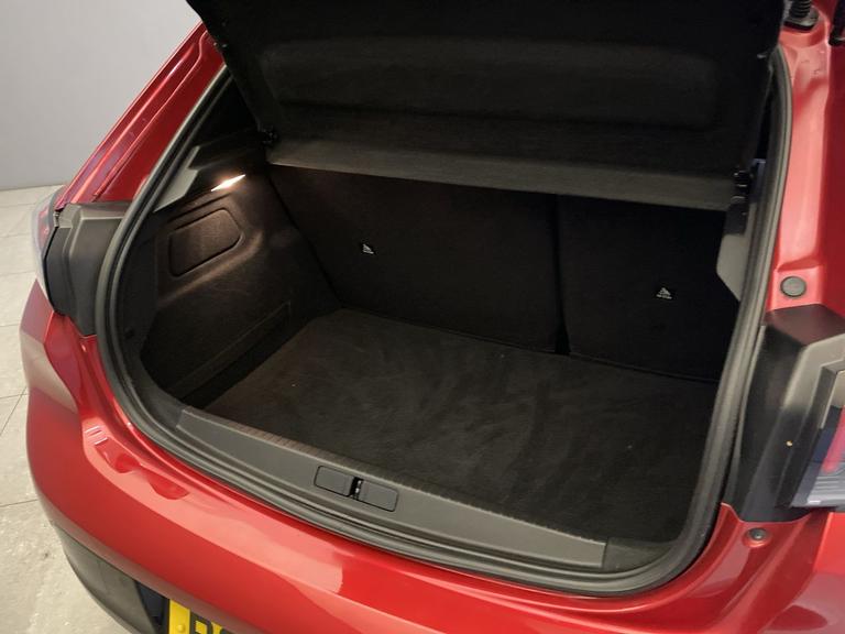 Peugeot 208 Photo spincars-f75a445f07e83cf4e64bbf0583059d22402d8e2e.jpg