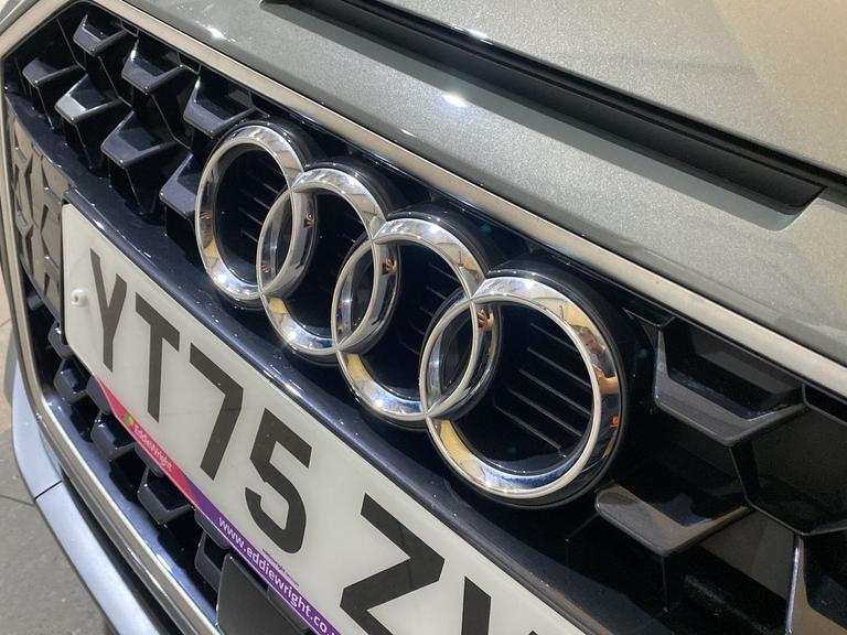 Audi A1 Photo spincars-f845d3fe8c27b05cf3ee335fa40cc37689156906.jpg