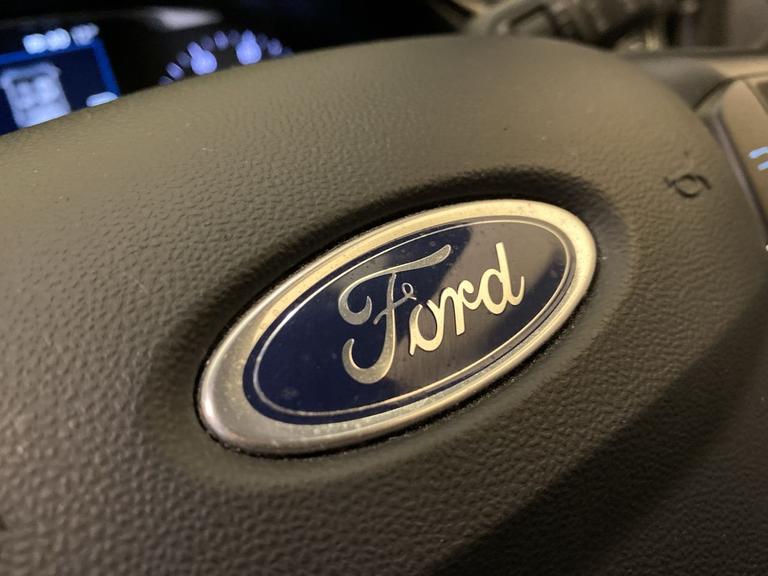 FORD FIESTA Photo spincars-fddffc2526a081ba9a7d4f5524bb0cc7040a132d.jpg