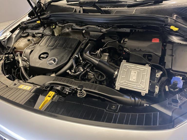 MERCEDES-BENZ GLA Photo spincars-fe9e1c45322c7ddeb06be4d6bcbcd6158553ee19.jpg