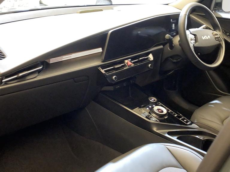 Kia Niro Photo spincars-fed4b03323b7cbcc0bf8323791e43000c842f003.jpg